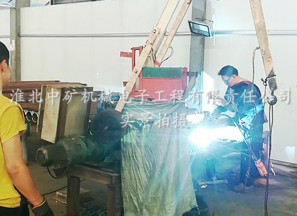 生產(chǎn)車間.電焊機.